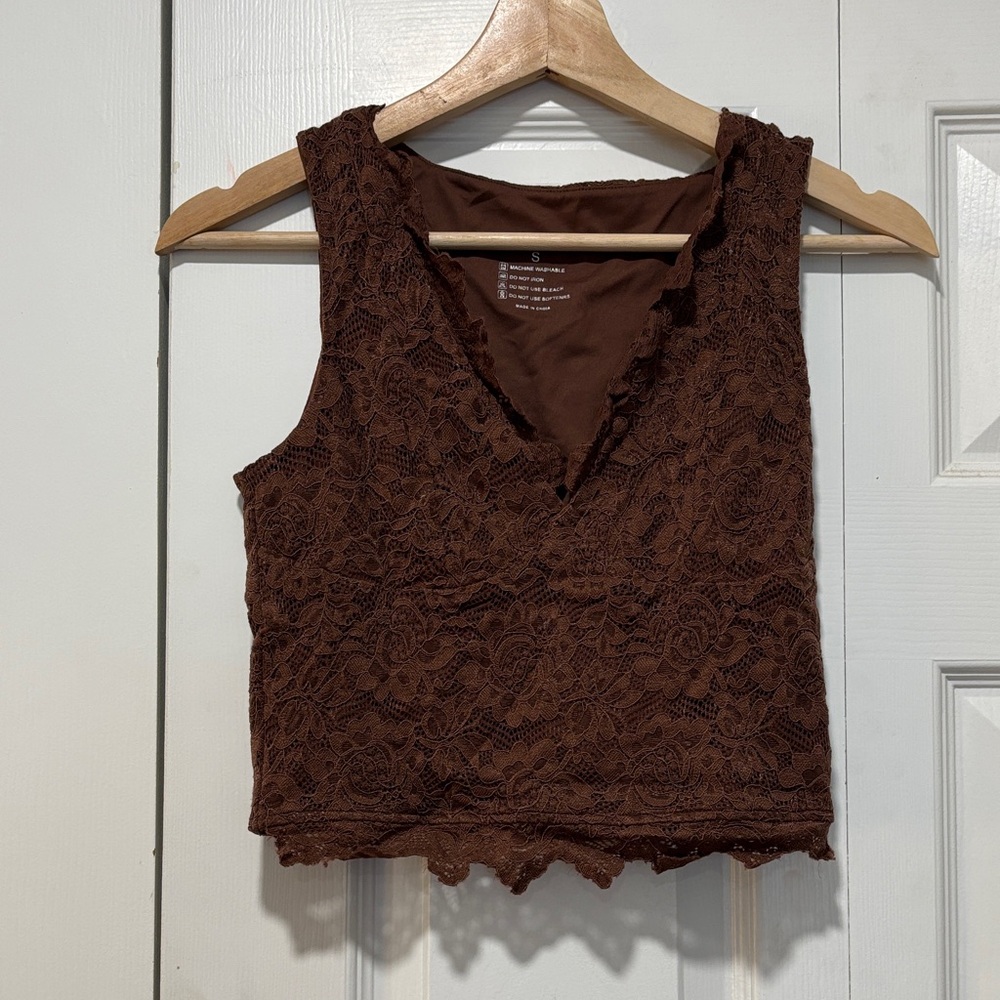ReoRia Chocolate Lace Crop Top